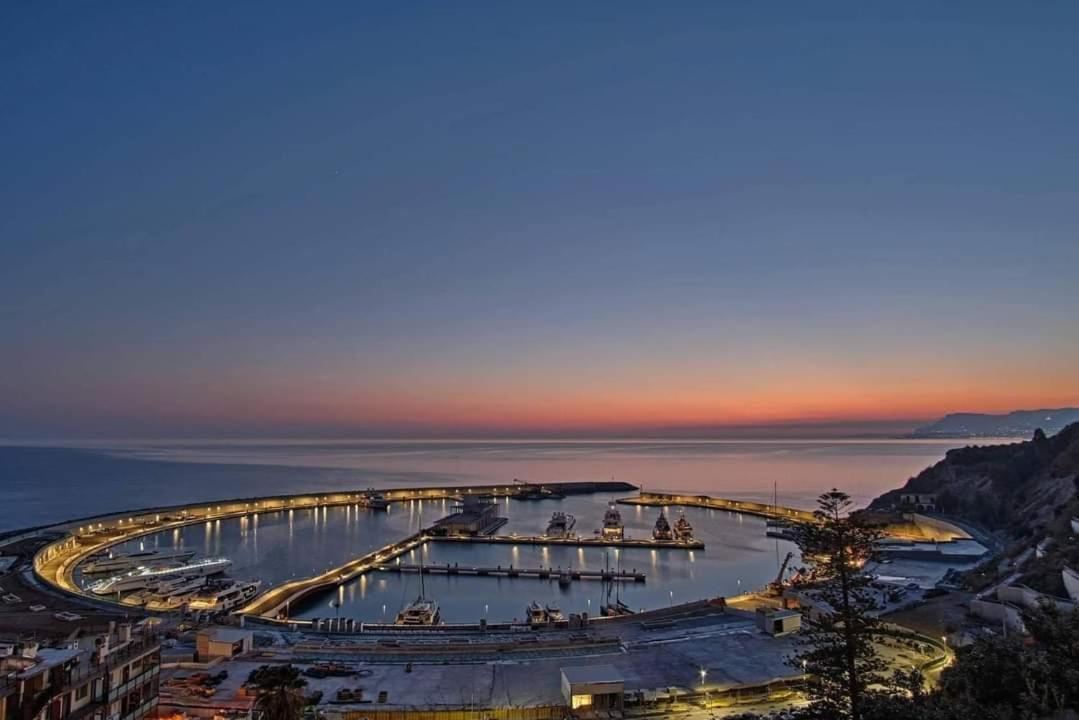 Tuffonelblu Apartman Ventimiglia Kültér fotó